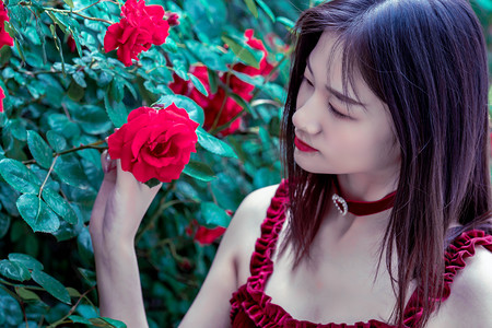 以军空袭后，叙利亚政权武装力量开始撤出苏韦达市